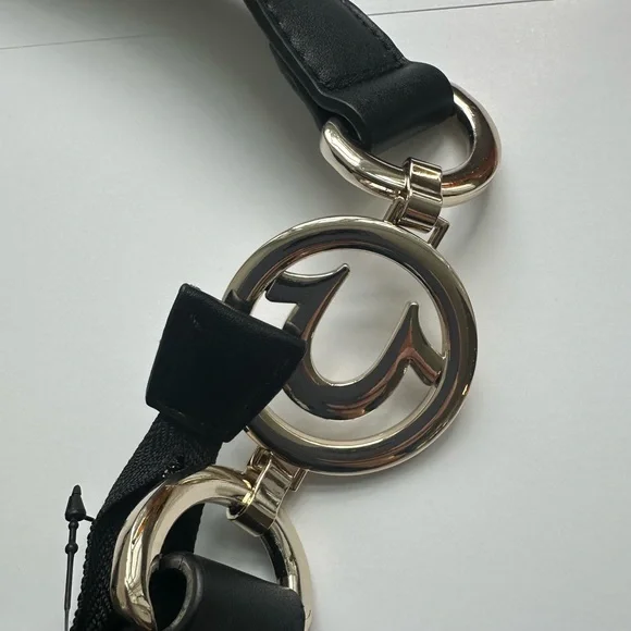 NWT Horseshoe Crescent Purse by True Religion Brand Jean. Shoulder bag. Black. - Picture 11 of 16